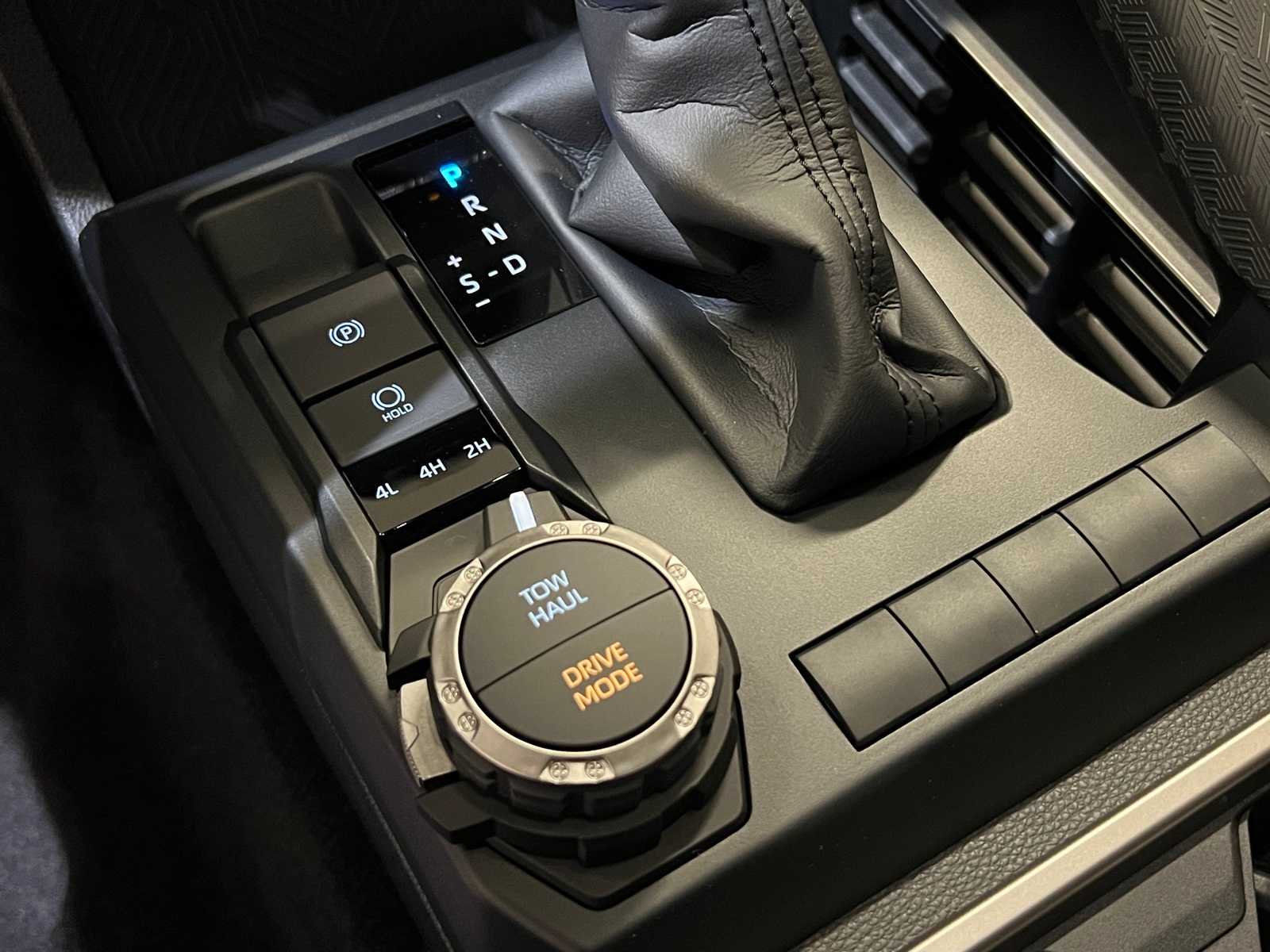 Thumbnail: 2025 Toyota 4Runner - 24