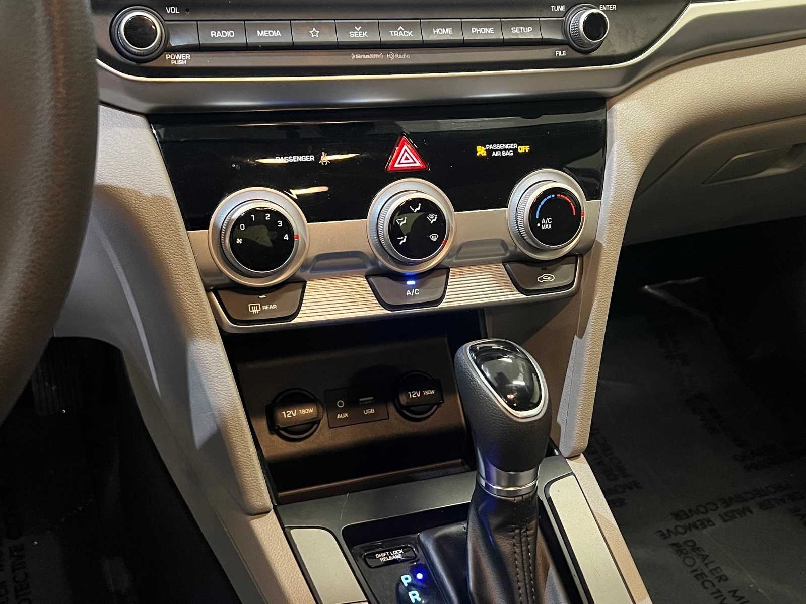 Thumbnail: 2019 Hyundai Elantra - 22