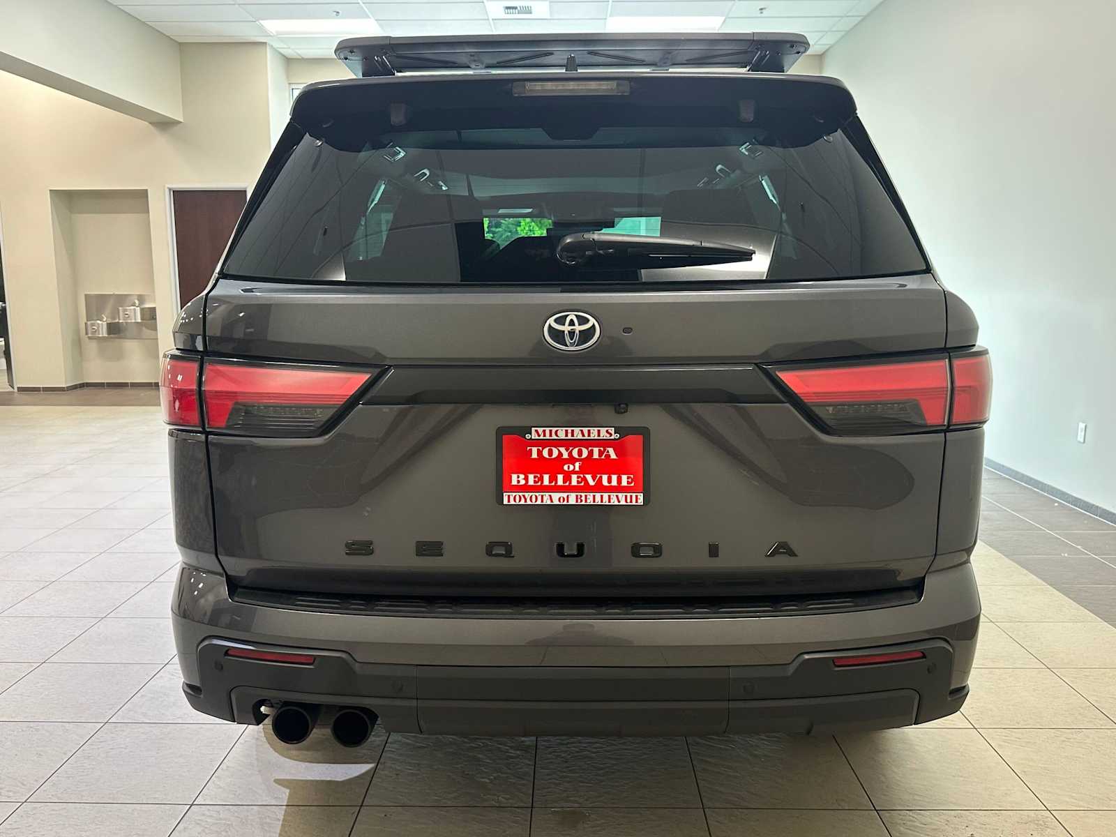 Thumbnail: 2023 Toyota Sequoia - 4