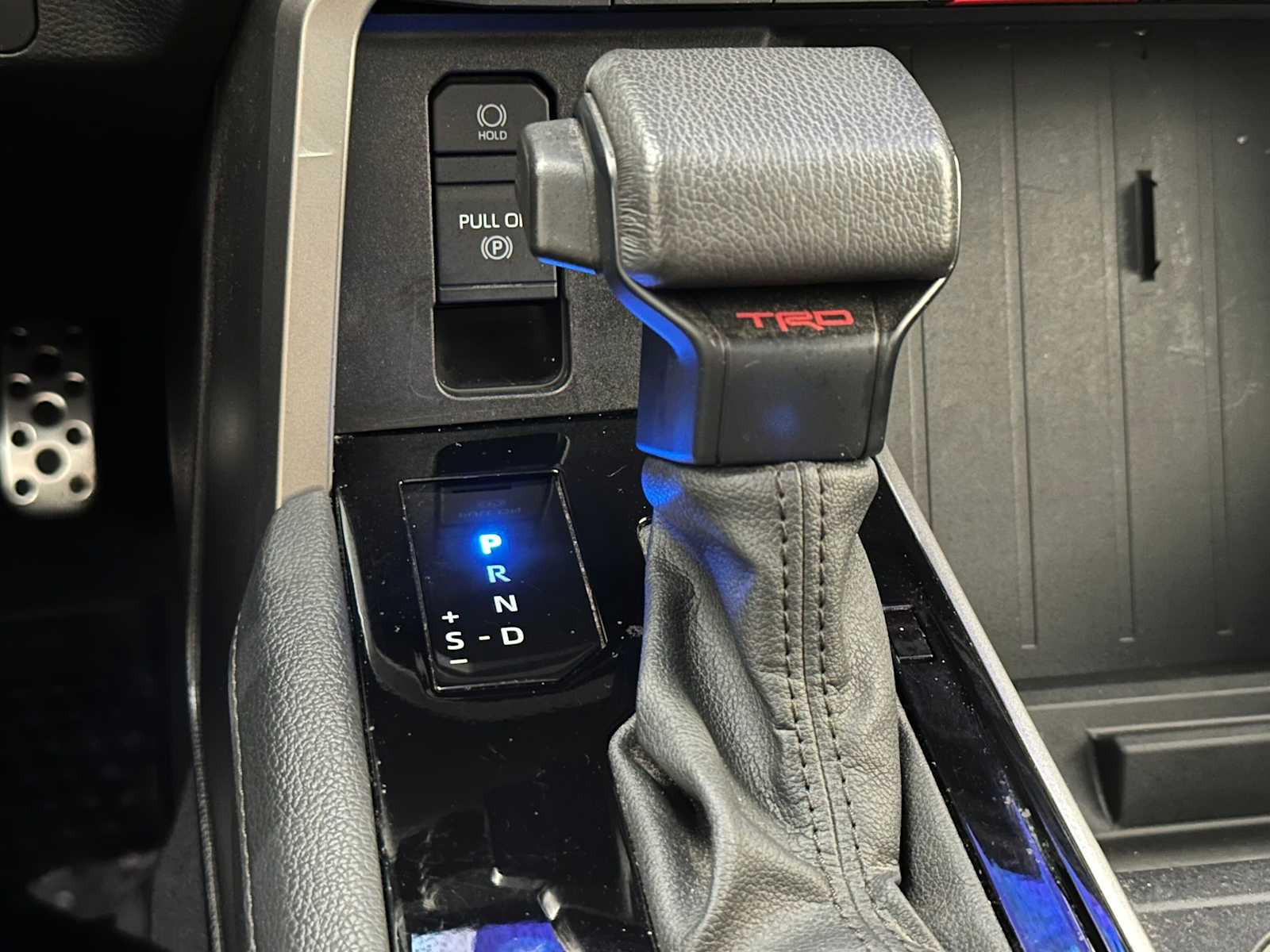 Thumbnail: 2023 Toyota Tundra - 18