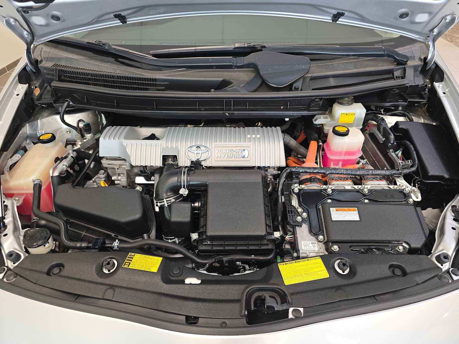 Thumbnail: 2013 Toyota Prius - 8