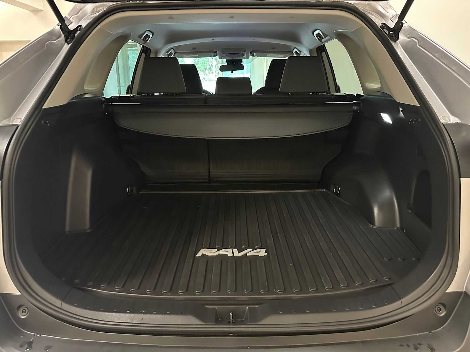 Thumbnail: 2024 Toyota RAV4 - 30