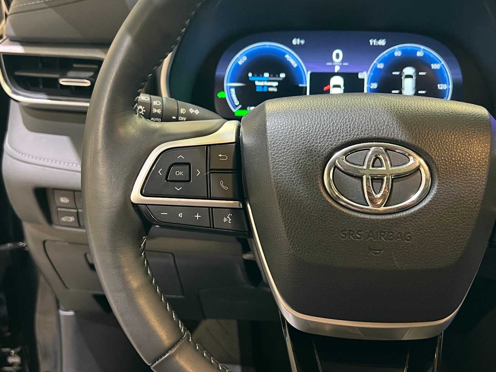 Thumbnail: 2023 Toyota Highlander - 22