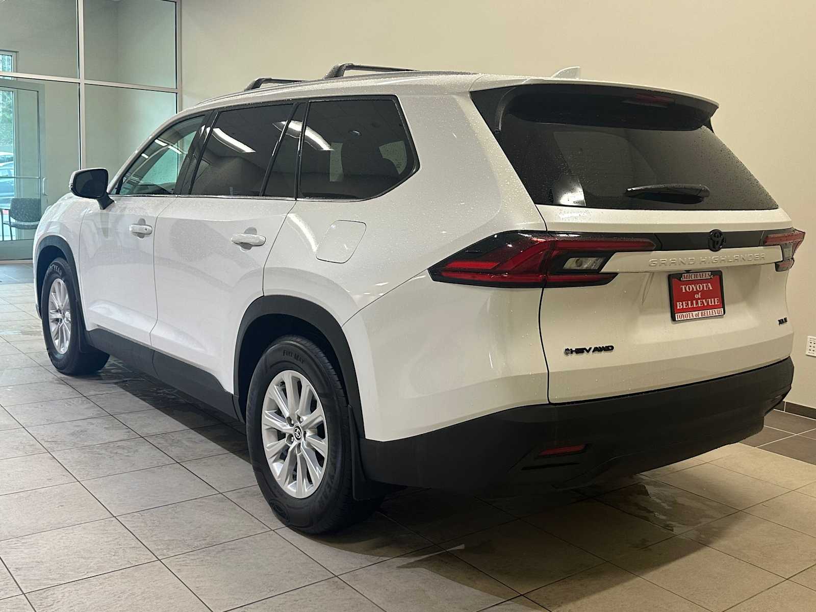 Thumbnail: 2025 Toyota Grand Highlander - 4