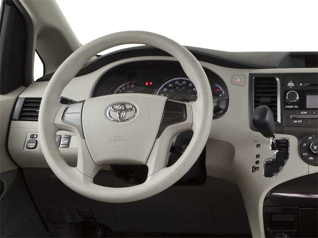 Thumbnail: 2012 Toyota Sienna - 4
