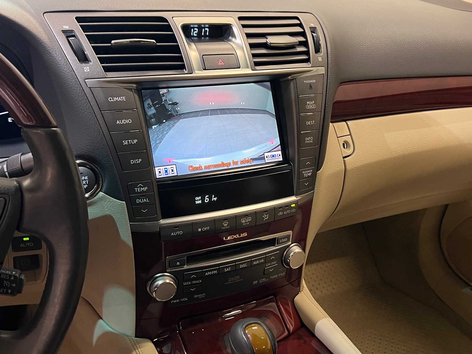 Thumbnail: 2010 Lexus LS - 25