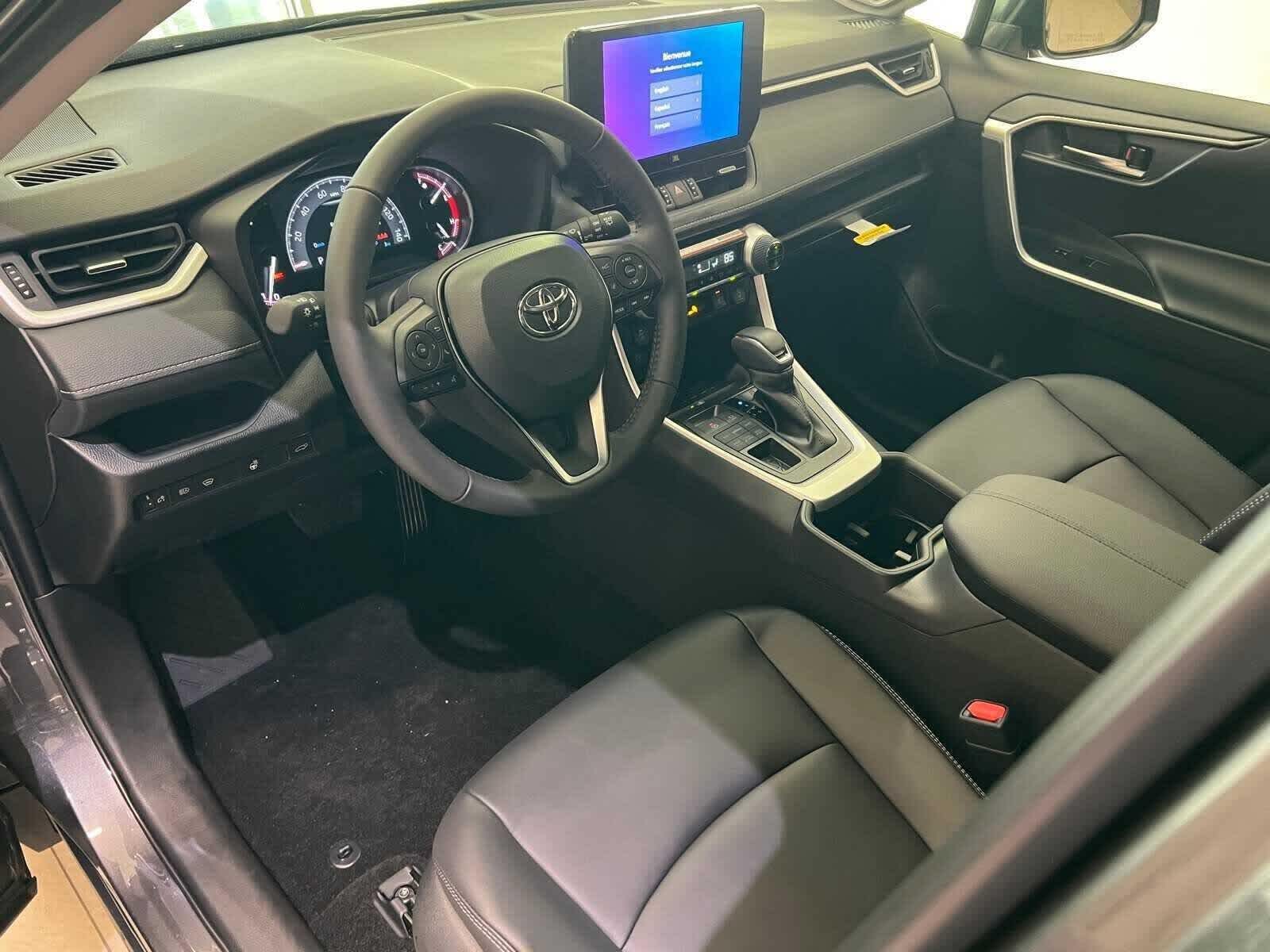 Thumbnail: 2025 Toyota RAV4 - 2