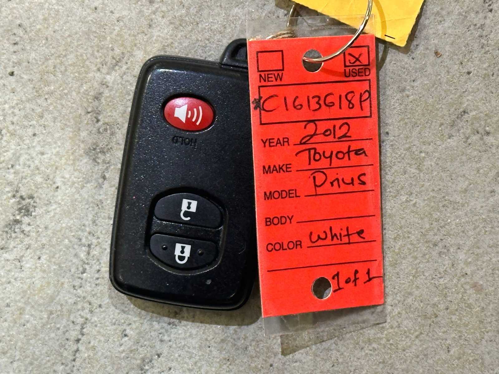 Thumbnail: 2012 Toyota Prius - 30