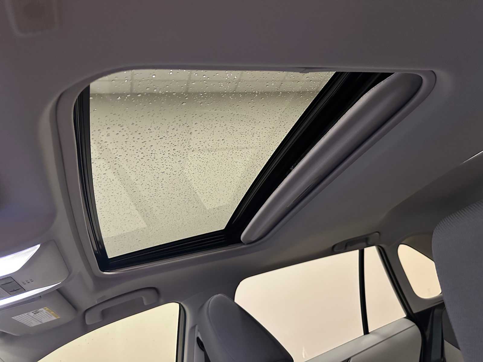 Thumbnail: 2025 Toyota RAV4 - 21