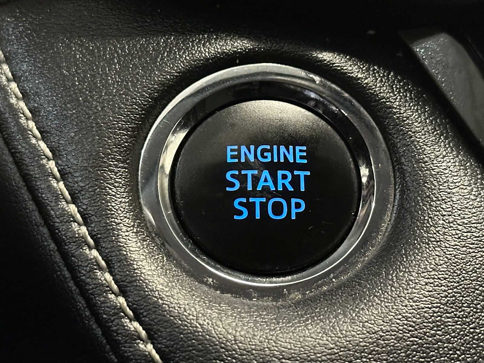 Thumbnail: 2017 Toyota RAV4 - 18