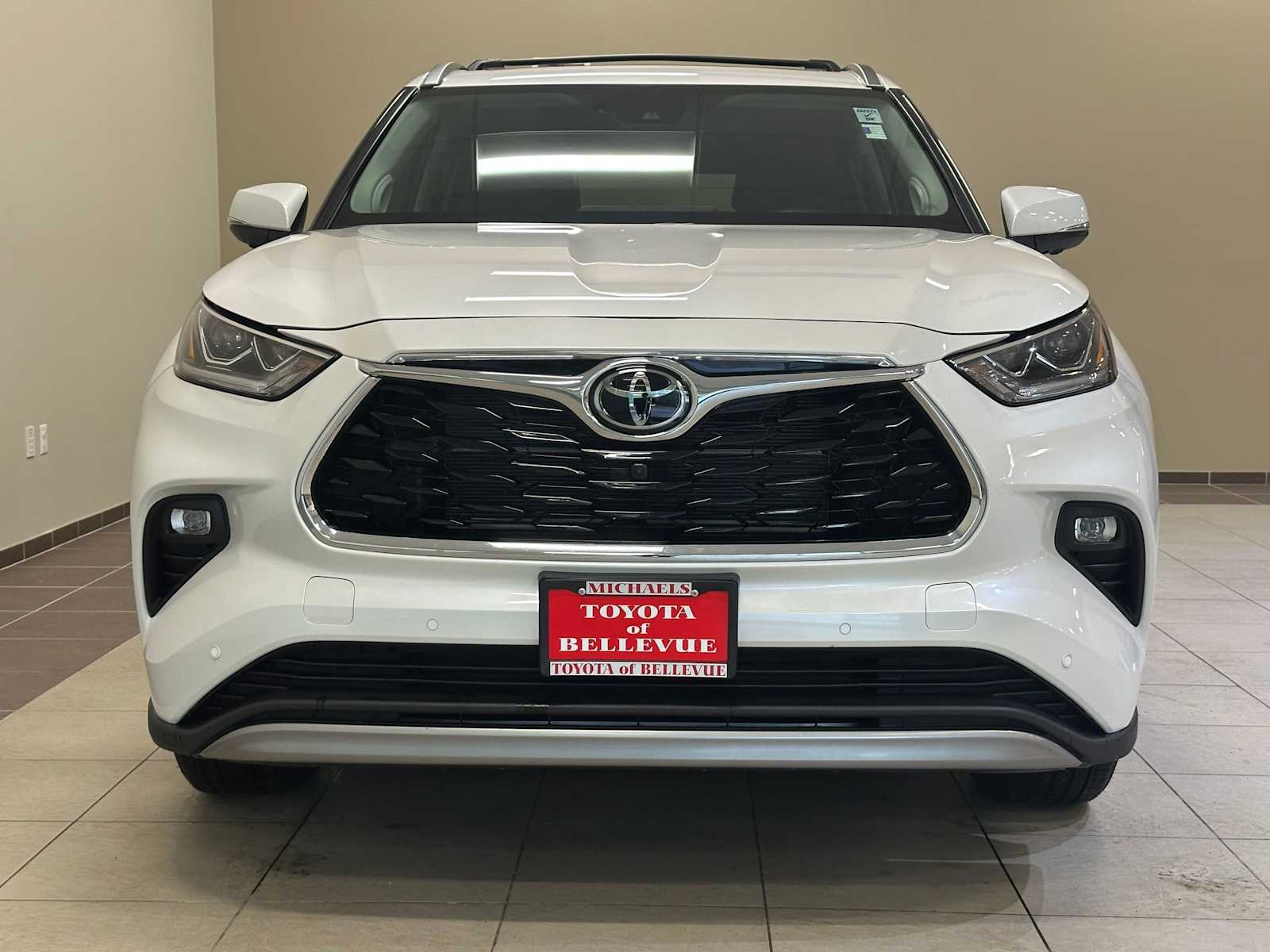 Thumbnail: 2025 Toyota Highlander - 6