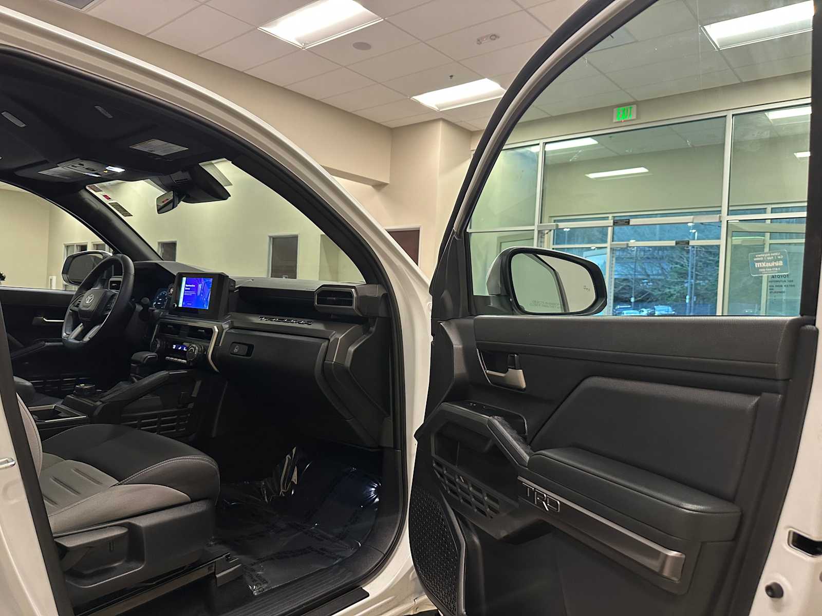 Thumbnail: 2024 Toyota Tacoma - 28