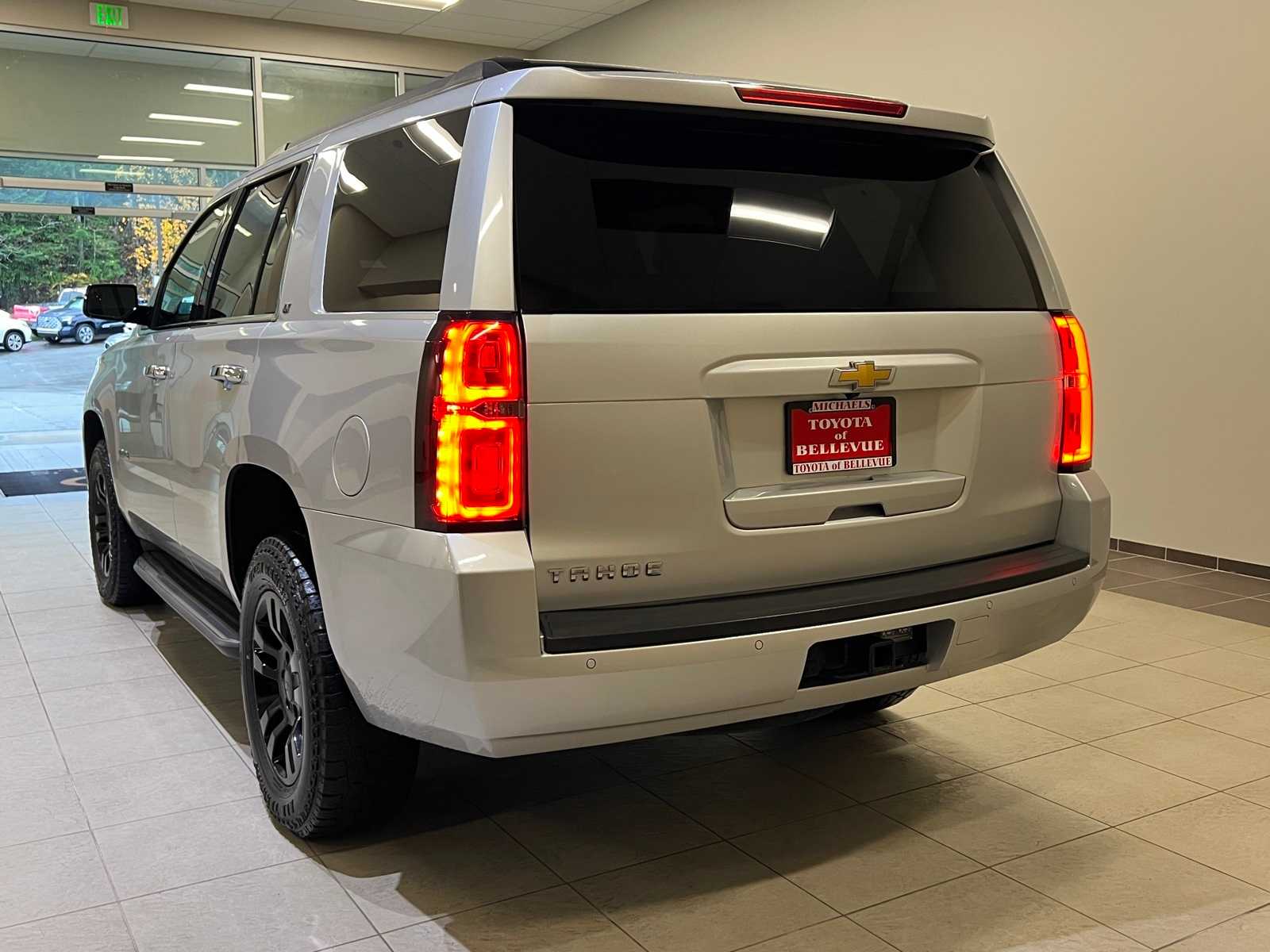 Thumbnail: 2015 Chevrolet Tahoe - 4