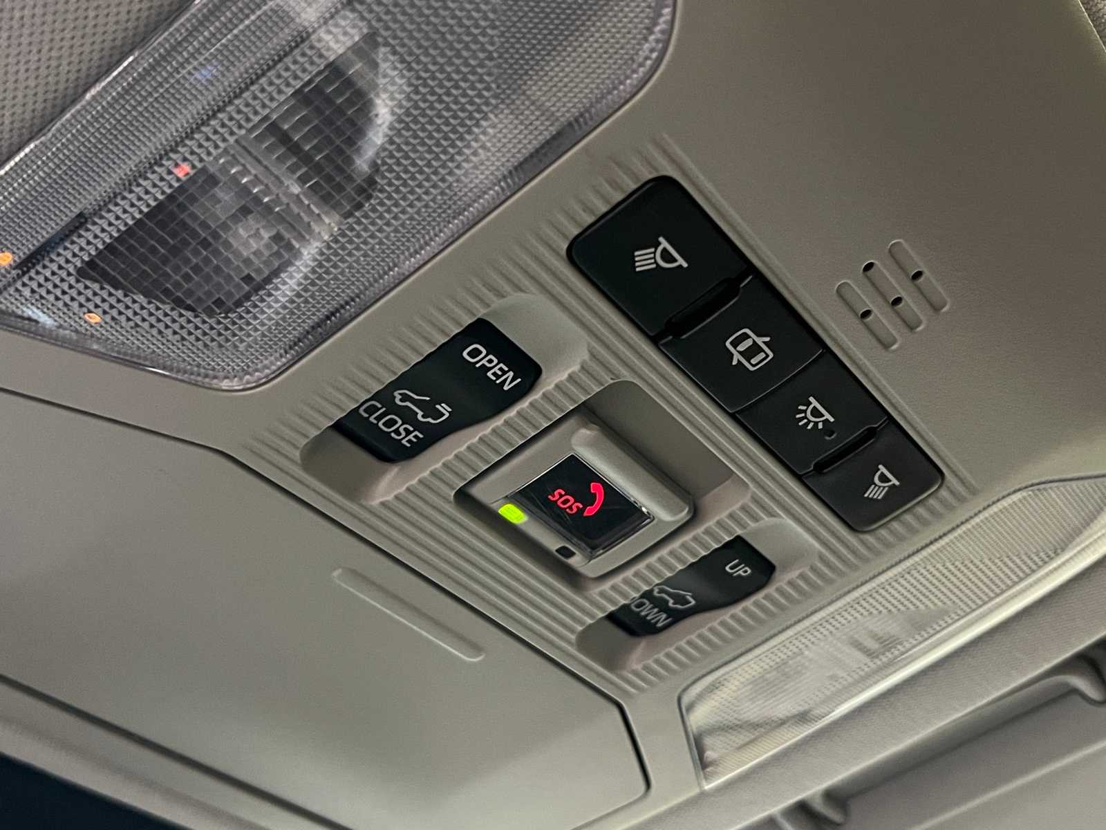 Thumbnail: 2020 Toyota RAV4 - 27