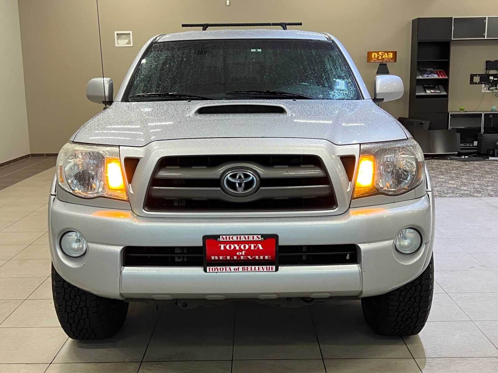 Thumbnail: 2009 Toyota Tacoma - 8