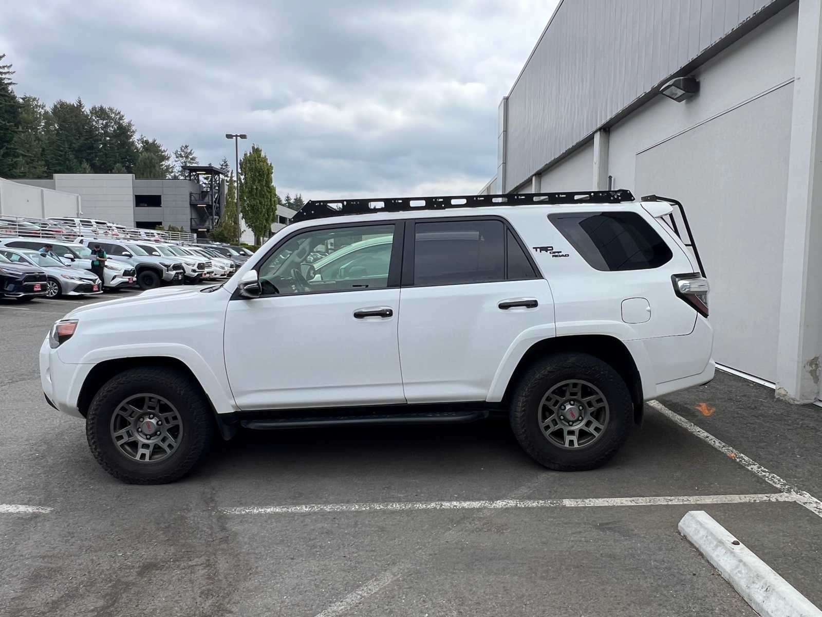 Thumbnail: 2018 Toyota 4Runner - 6
