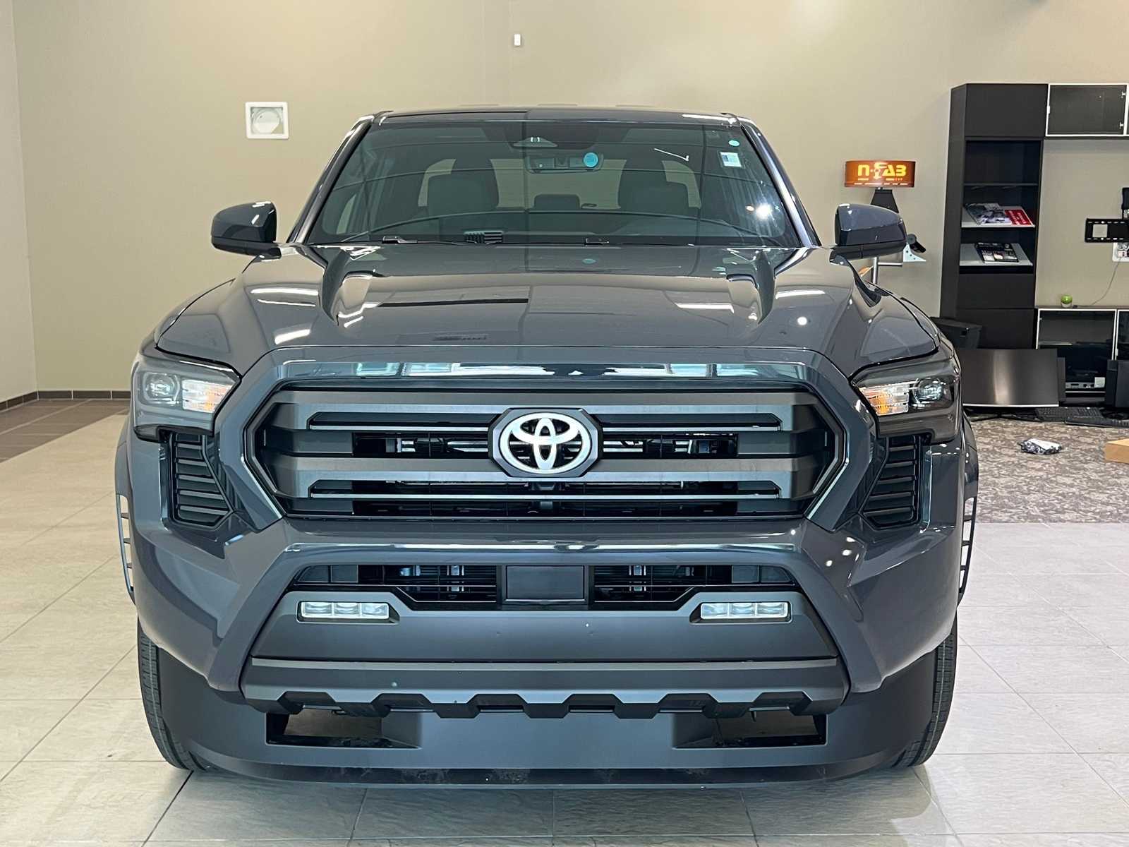 Thumbnail: 2025 Toyota Tacoma - 8