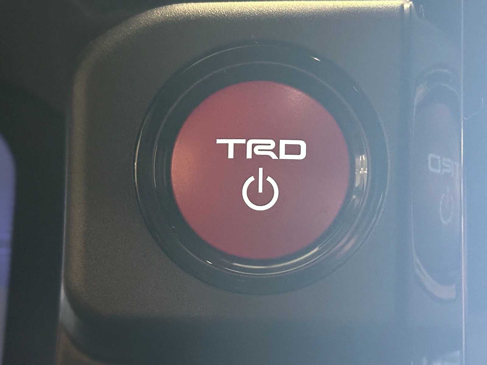 Thumbnail: 2025 Toyota 4Runner - 19