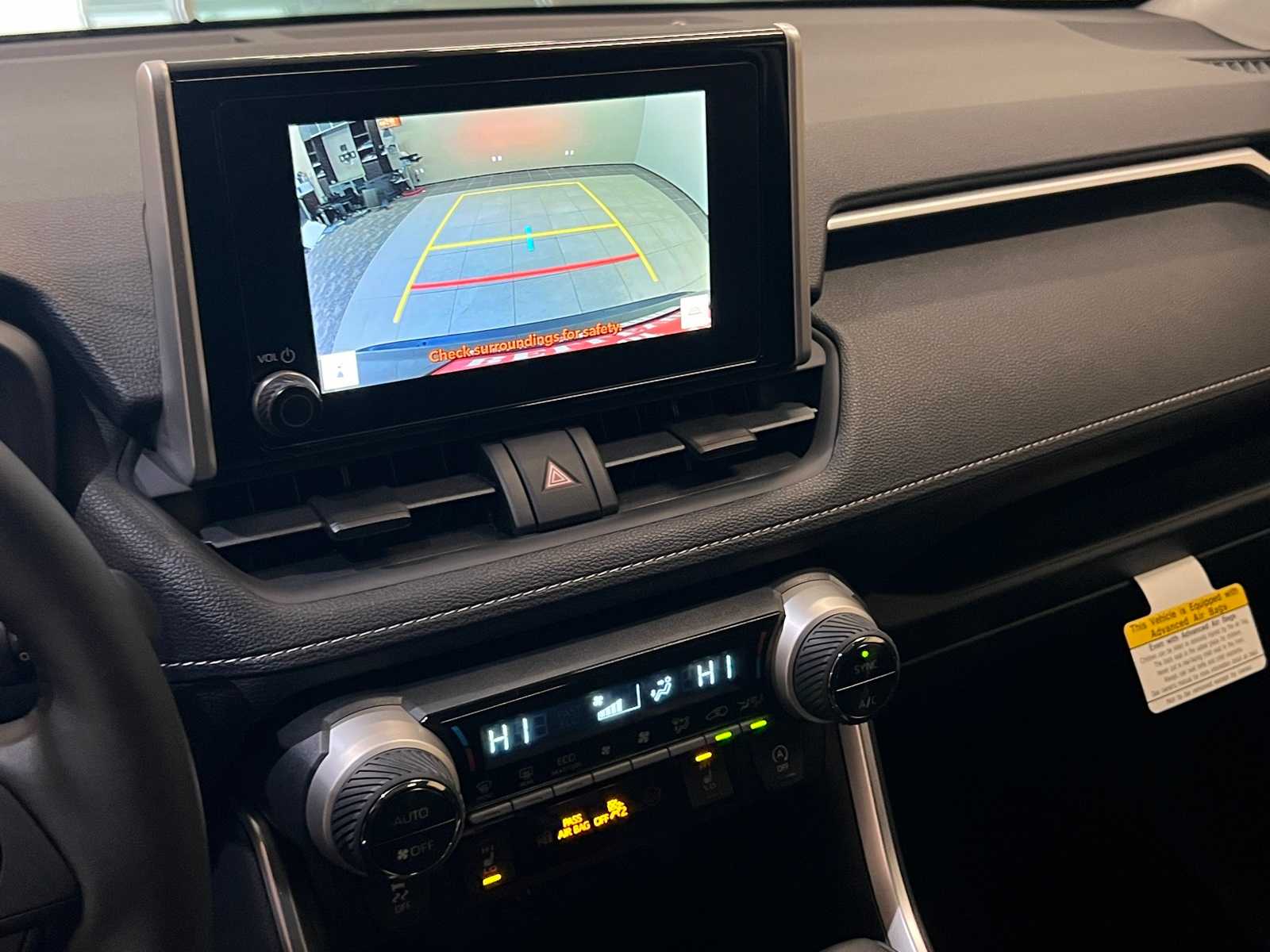 Thumbnail: 2025 Toyota RAV4 - 27