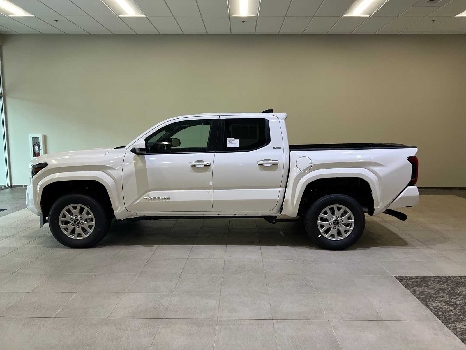 Thumbnail: 2025 Toyota Tacoma - 3