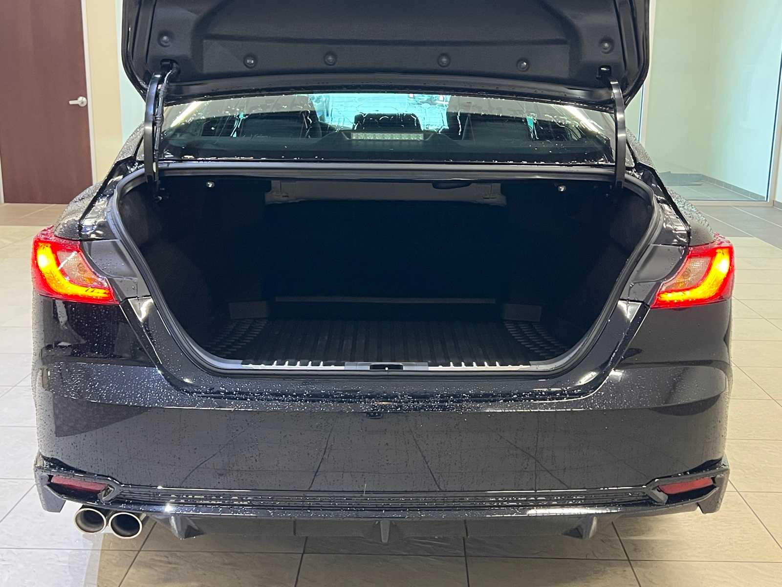 Thumbnail: 2026 Toyota Camry - 31