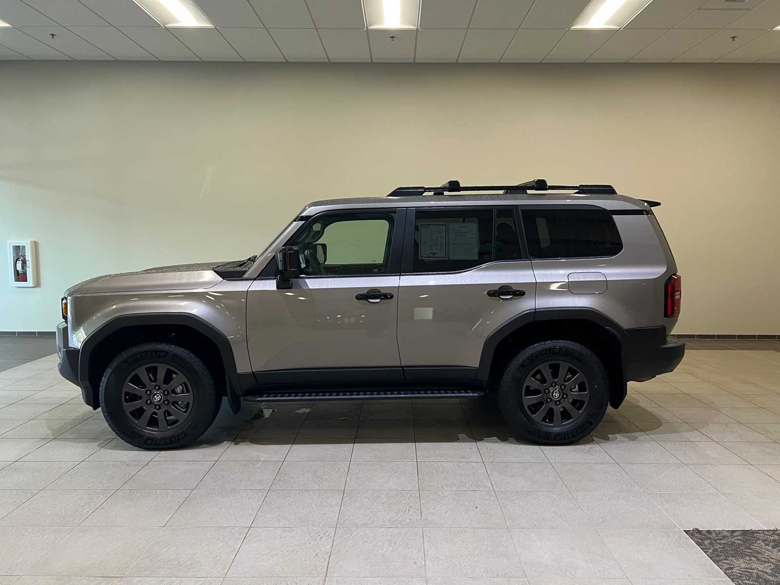 Thumbnail: 2025 Toyota Land Cruiser - 3