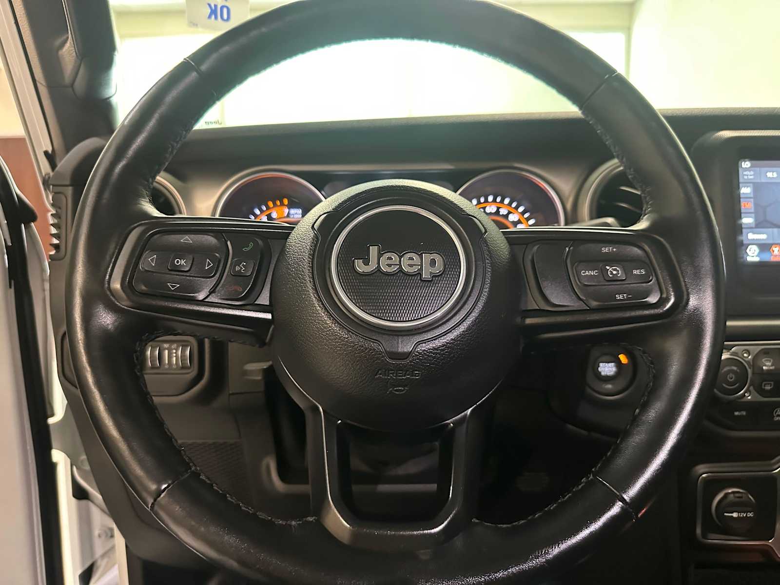 Thumbnail: 2020 Jeep Wrangler - 12