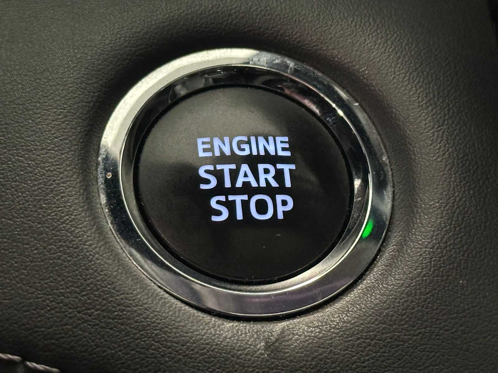 Thumbnail: 2023 Toyota Highlander - 19