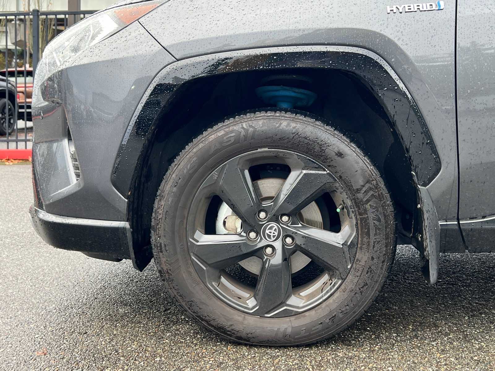 Thumbnail: 2020 Toyota RAV4 - 3