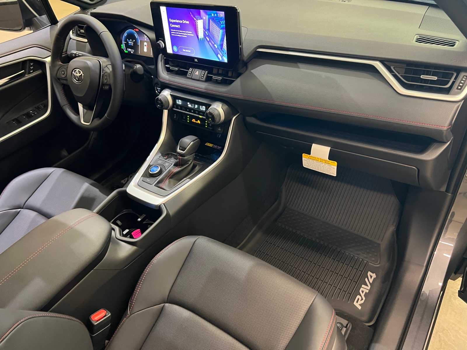 Thumbnail: 2025 Toyota RAV4 - 15