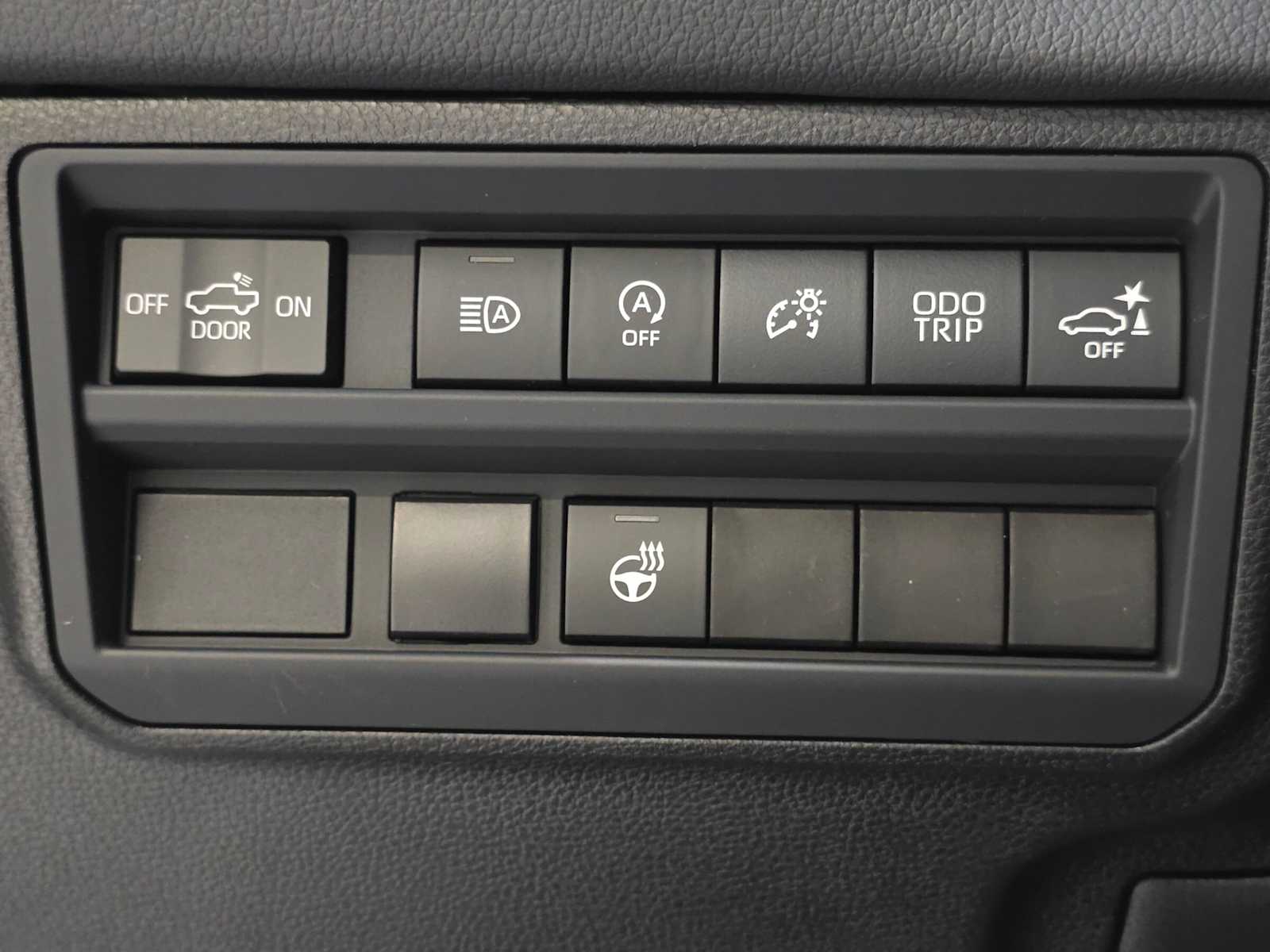 Thumbnail: 2026 Toyota Tundra - 18