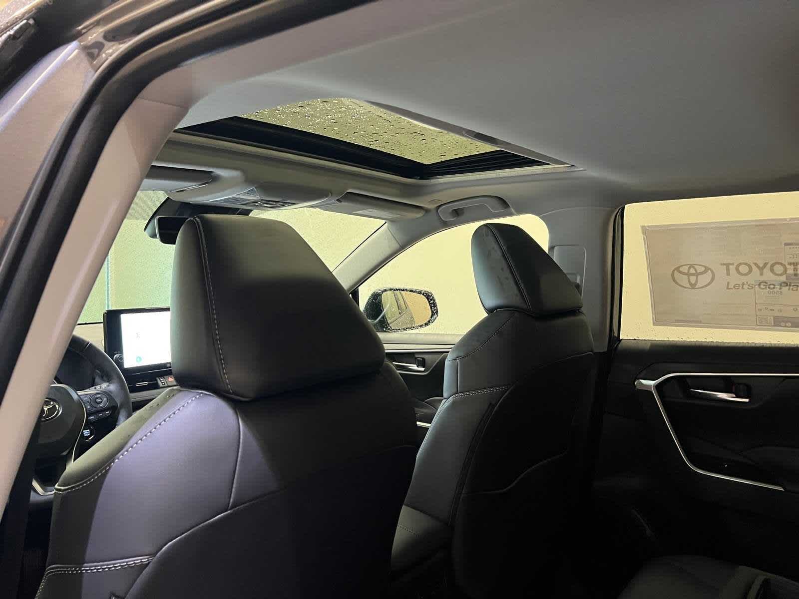 Thumbnail: 2025 Toyota RAV4 - 12