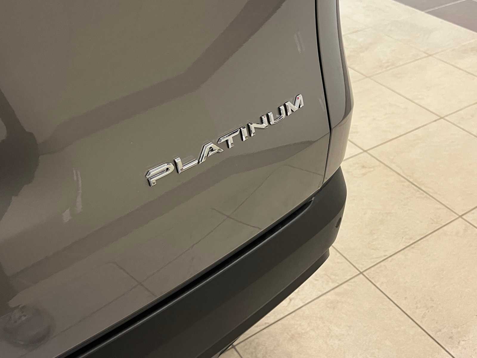 Thumbnail: 2026 Toyota Grand Highlander - 6