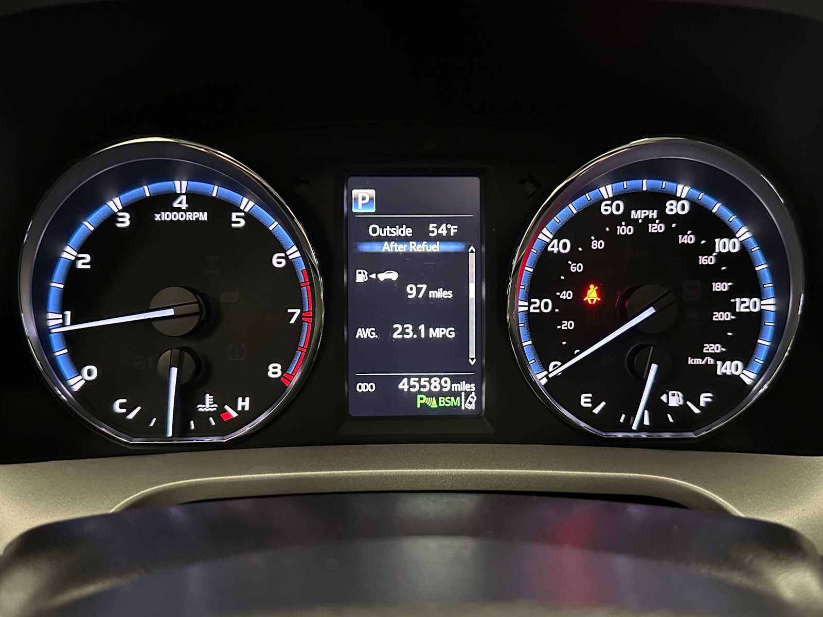 Thumbnail: 2018 Toyota RAV4 - 12