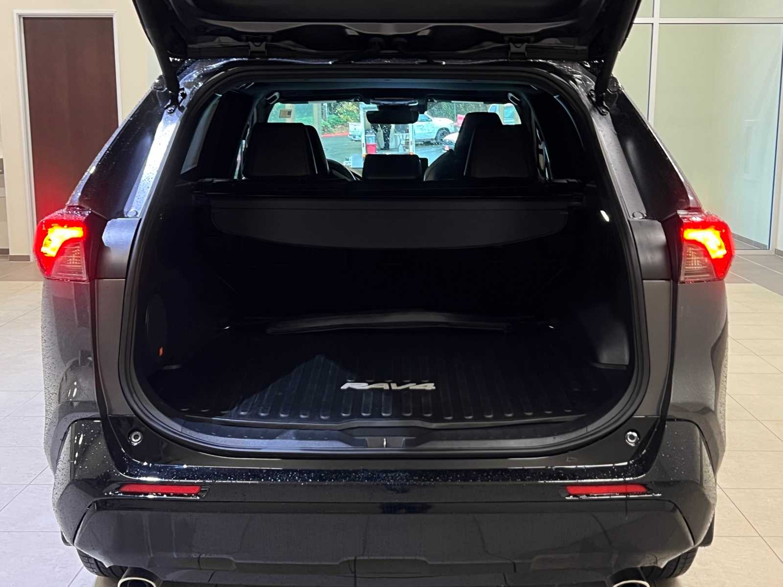 Thumbnail: 2024 Toyota RAV4 - 30