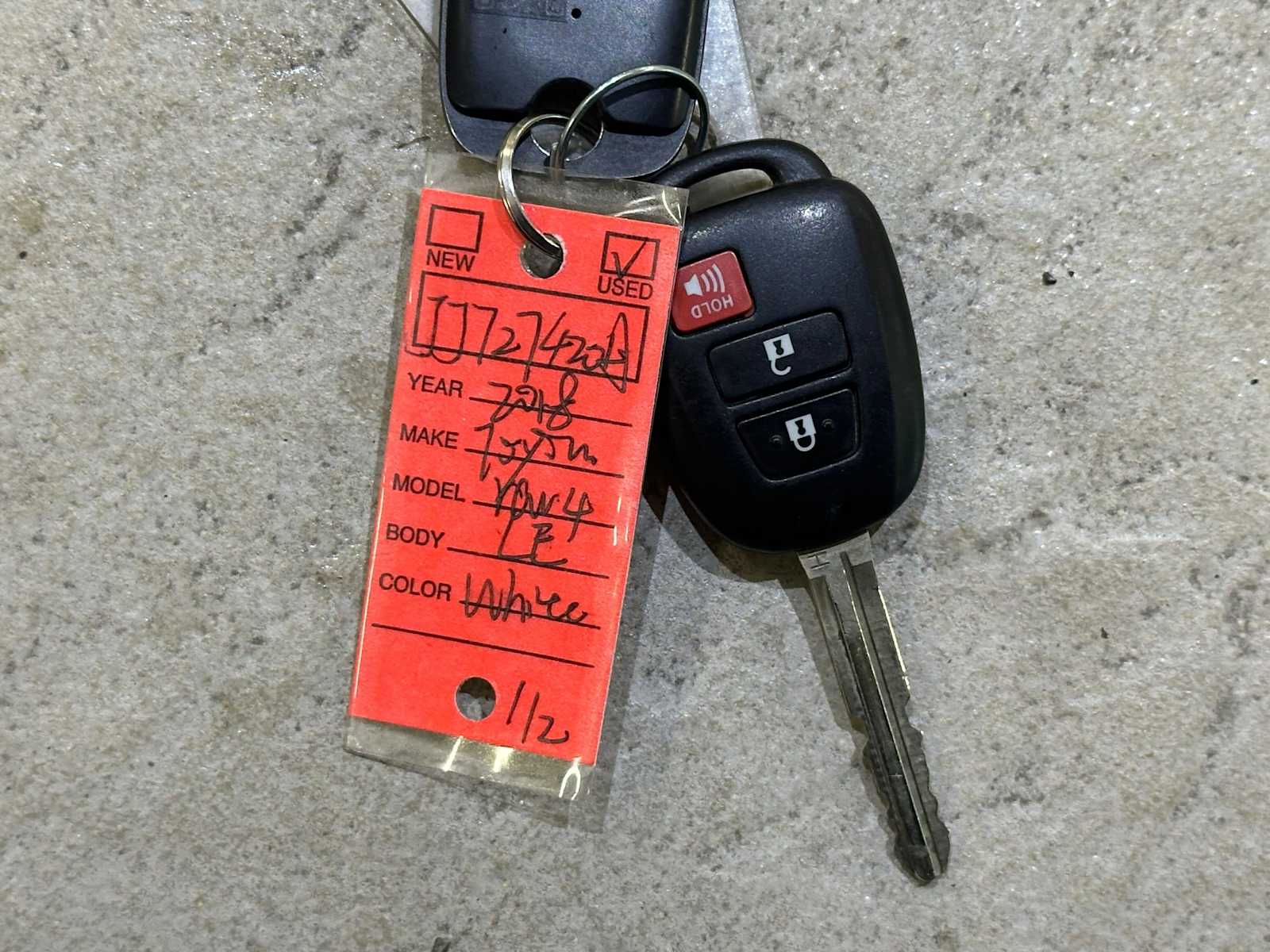 Thumbnail: 2018 Toyota RAV4 - 30