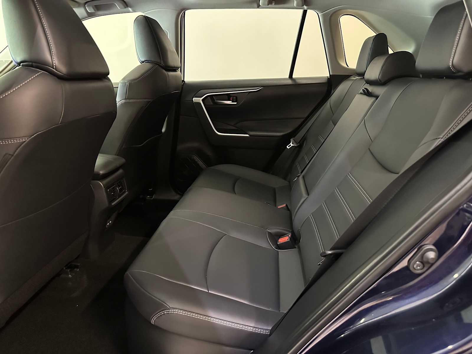 Thumbnail: 2025 Toyota RAV4 - 24