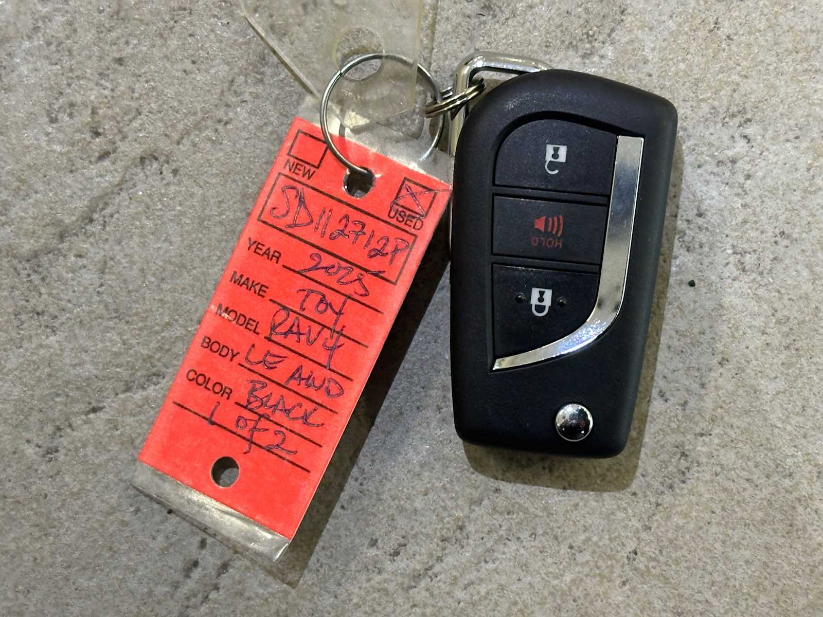 Thumbnail: 2025 Toyota RAV4 - 31