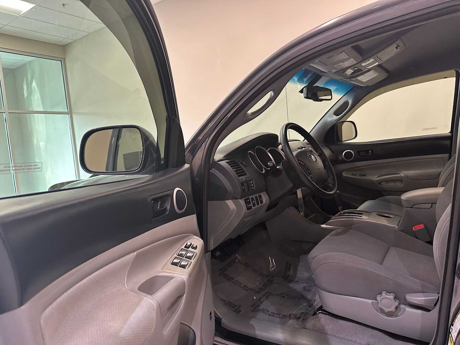 Thumbnail: 2009 Toyota Tacoma - 19