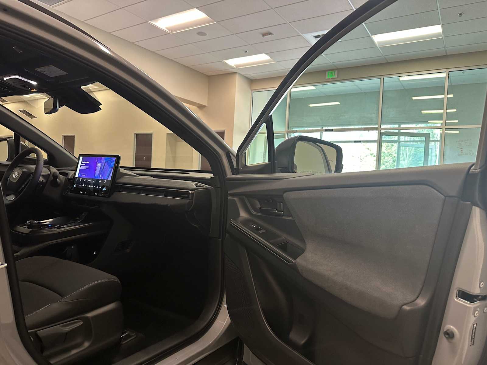 Thumbnail: 2026 Toyota C-HR - 27