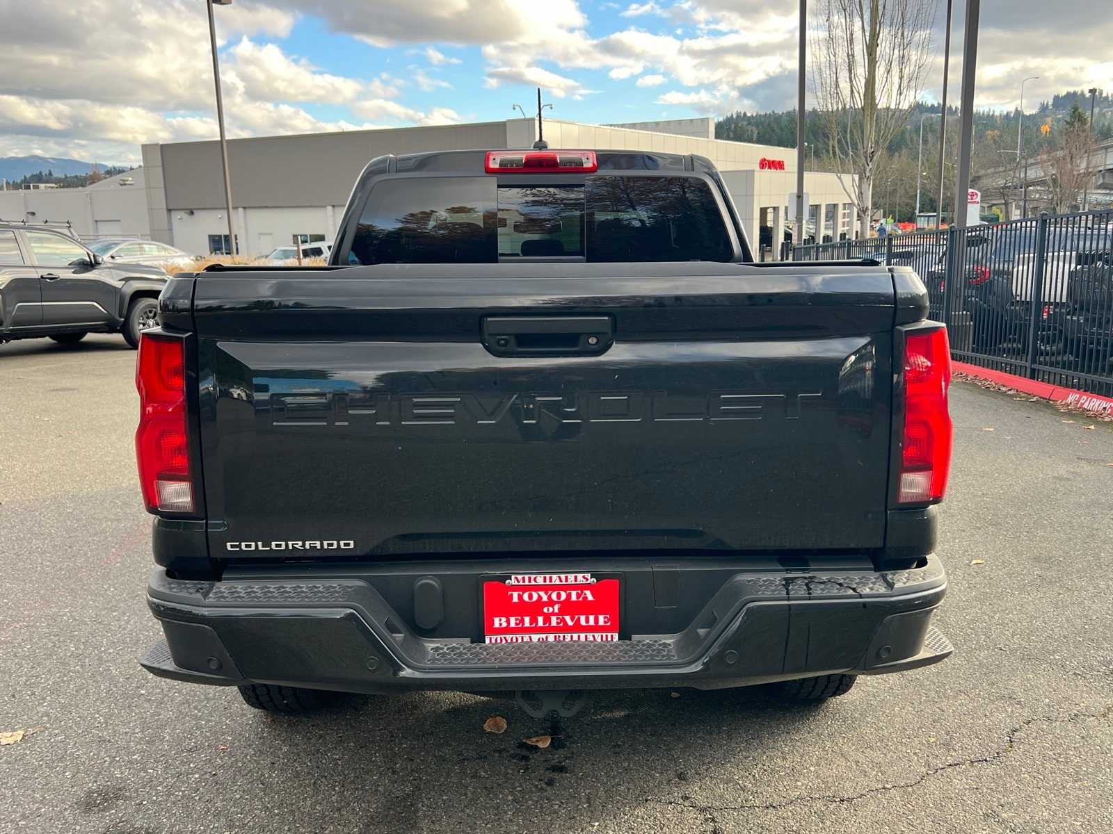 Thumbnail: 2024 Chevrolet Colorado - 8