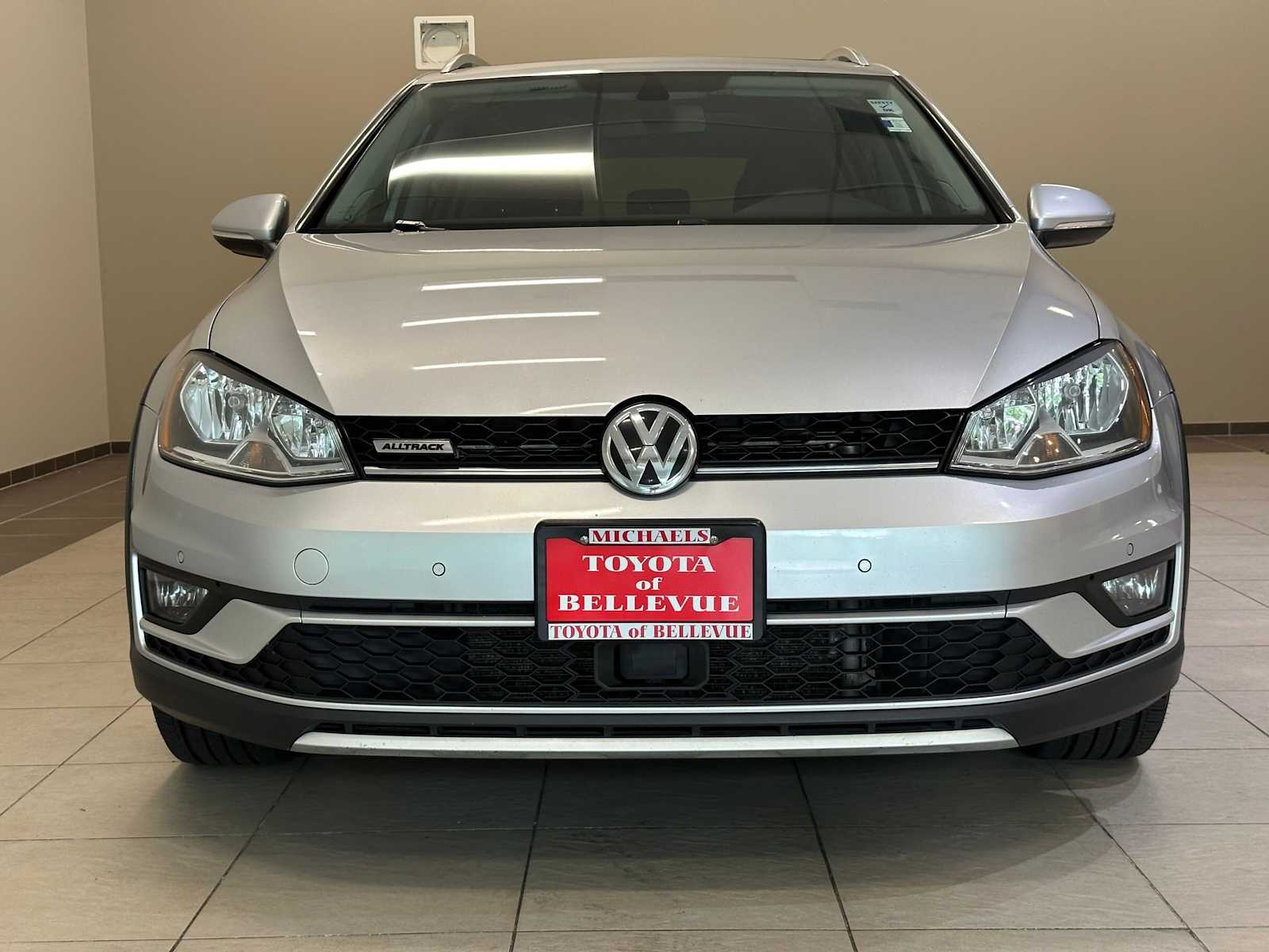 Thumbnail: 2017 Volkswagen Golf - 6
