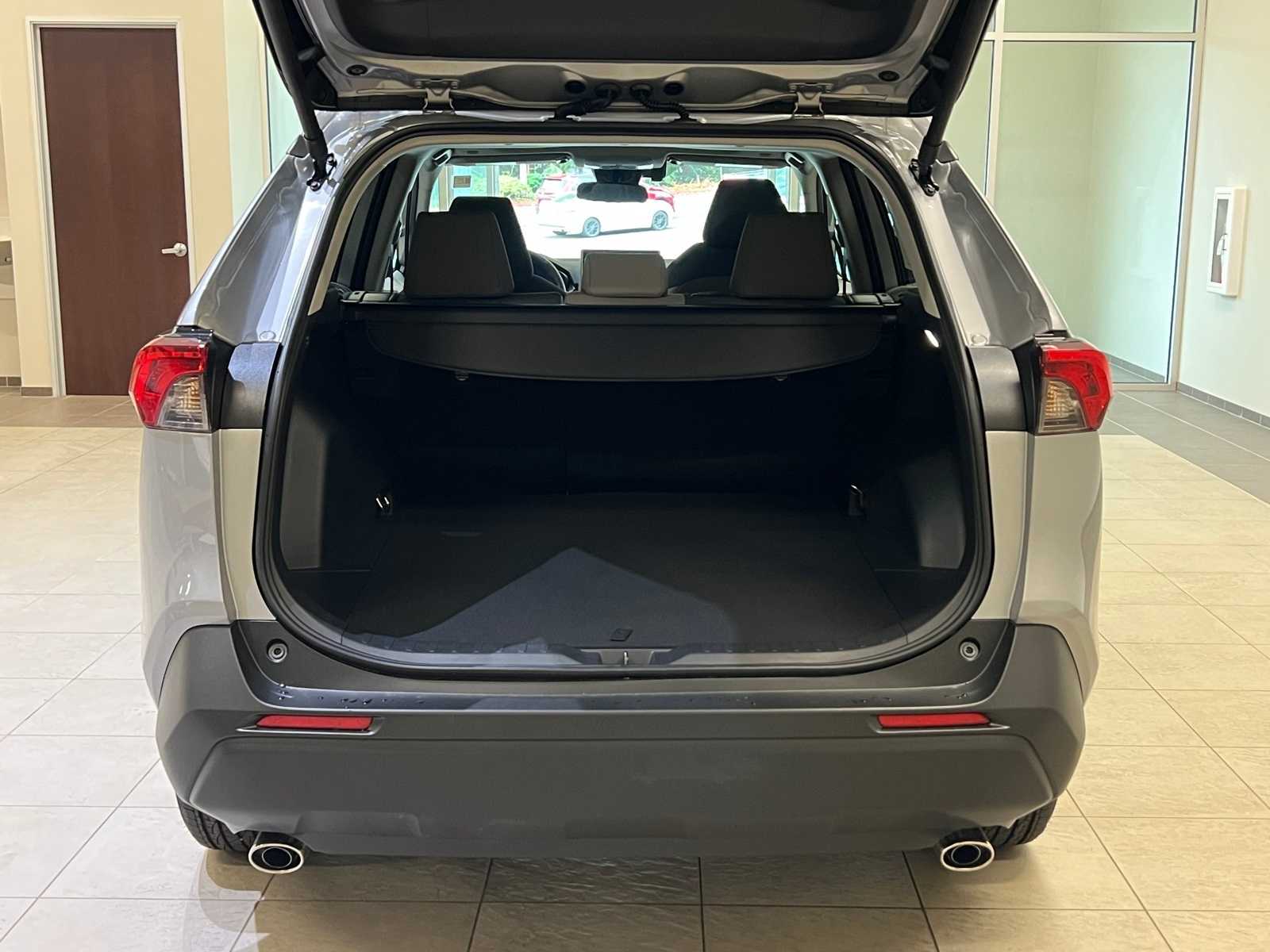 Thumbnail: 2025 Toyota RAV4 - 30