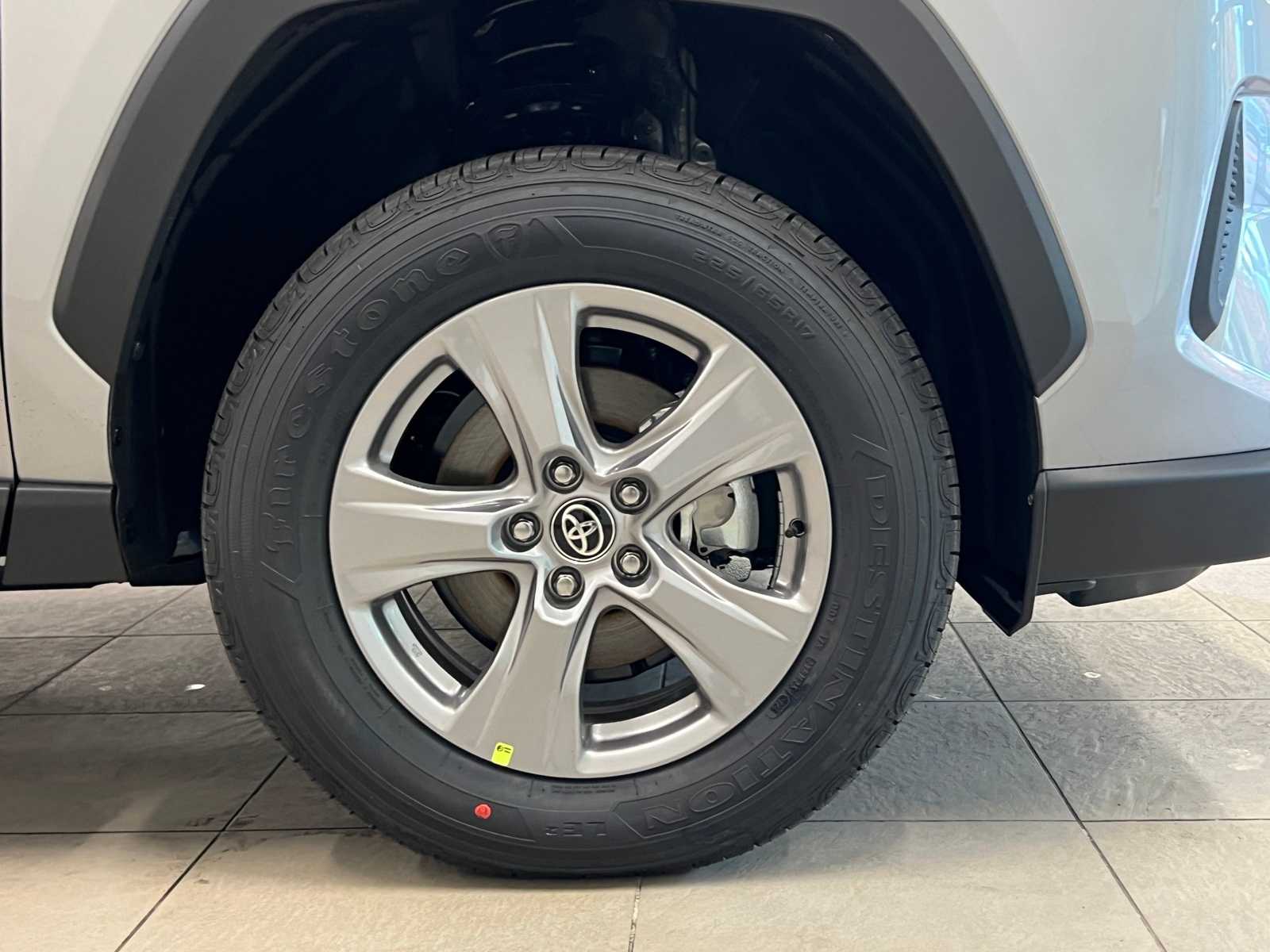 Thumbnail: 2025 Toyota RAV4 - 7