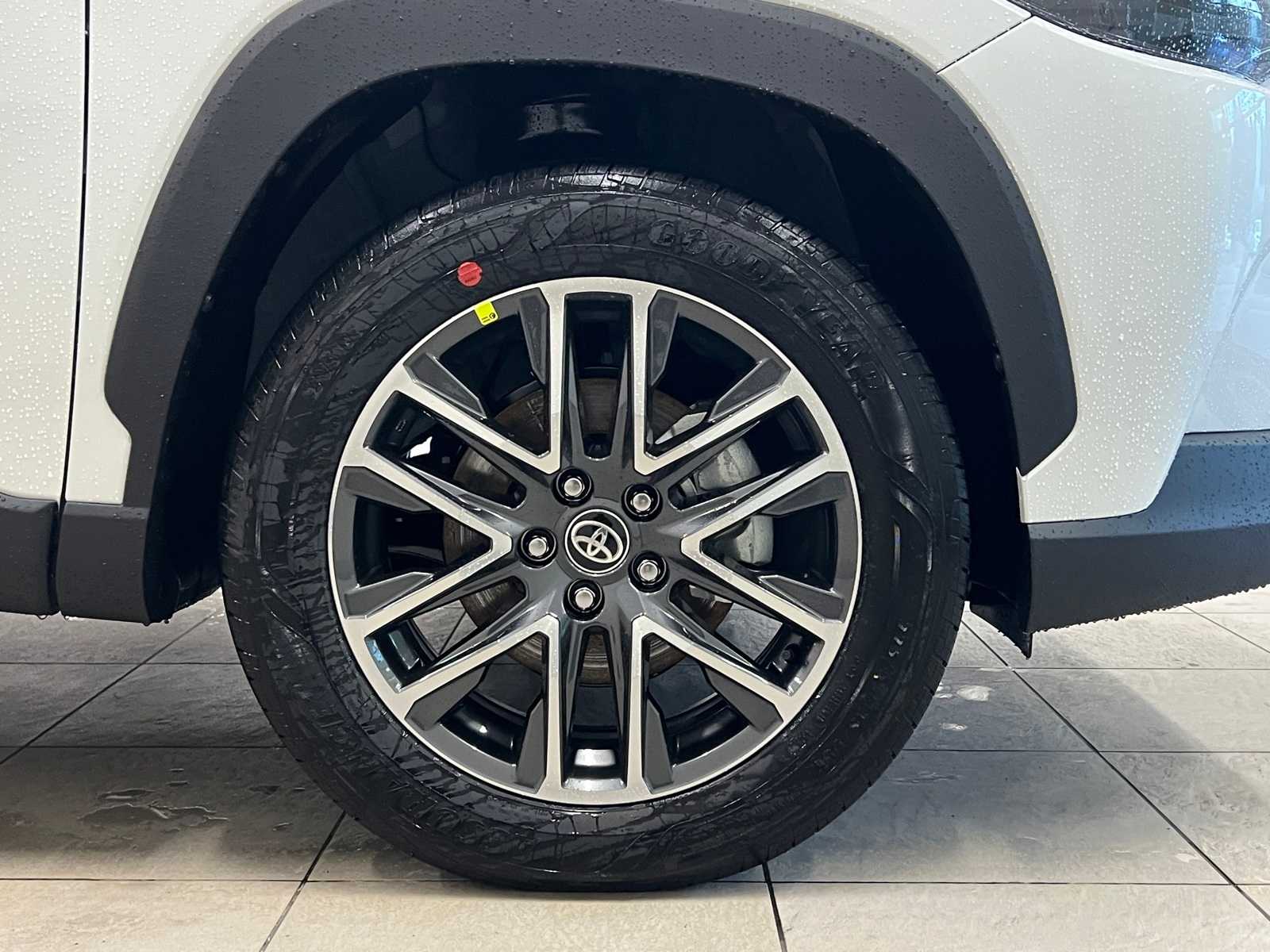 Thumbnail: 2026 Toyota Corolla Cross - 7