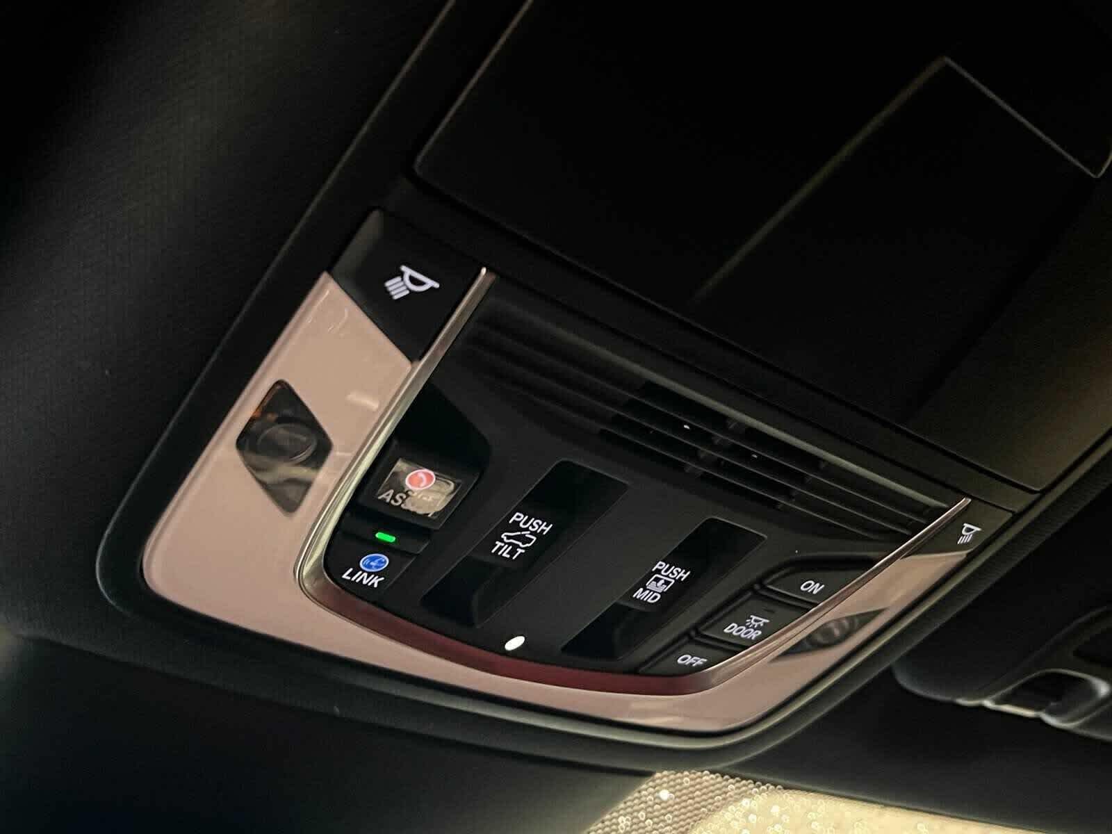 Thumbnail: 2022 Acura MDX - 30