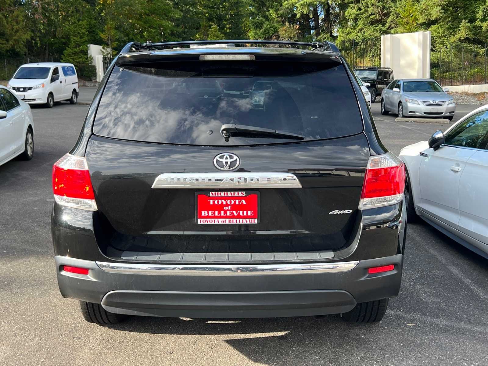 Thumbnail: 2011 Toyota Highlander - 8
