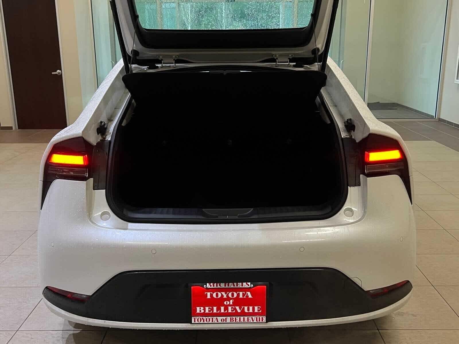 Thumbnail: 2024 Toyota Prius - 29