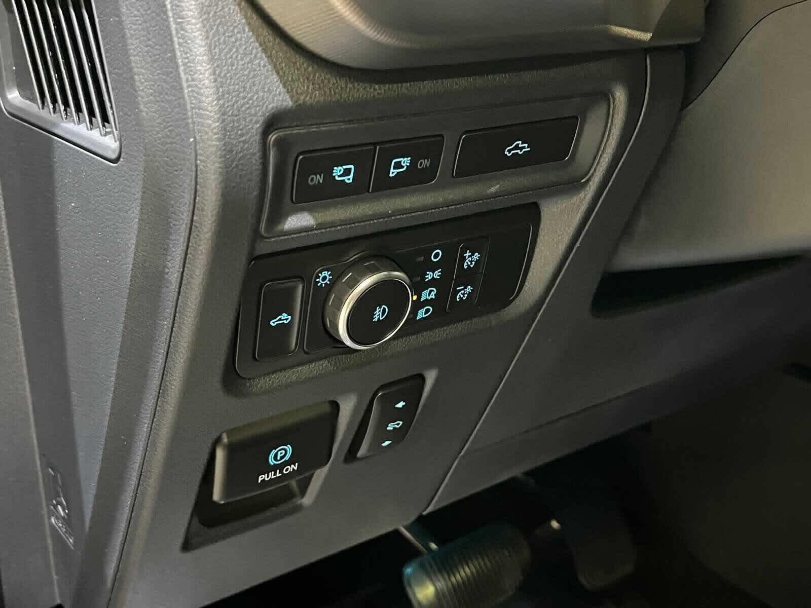 Thumbnail: 2022 Ford F-150 - 16