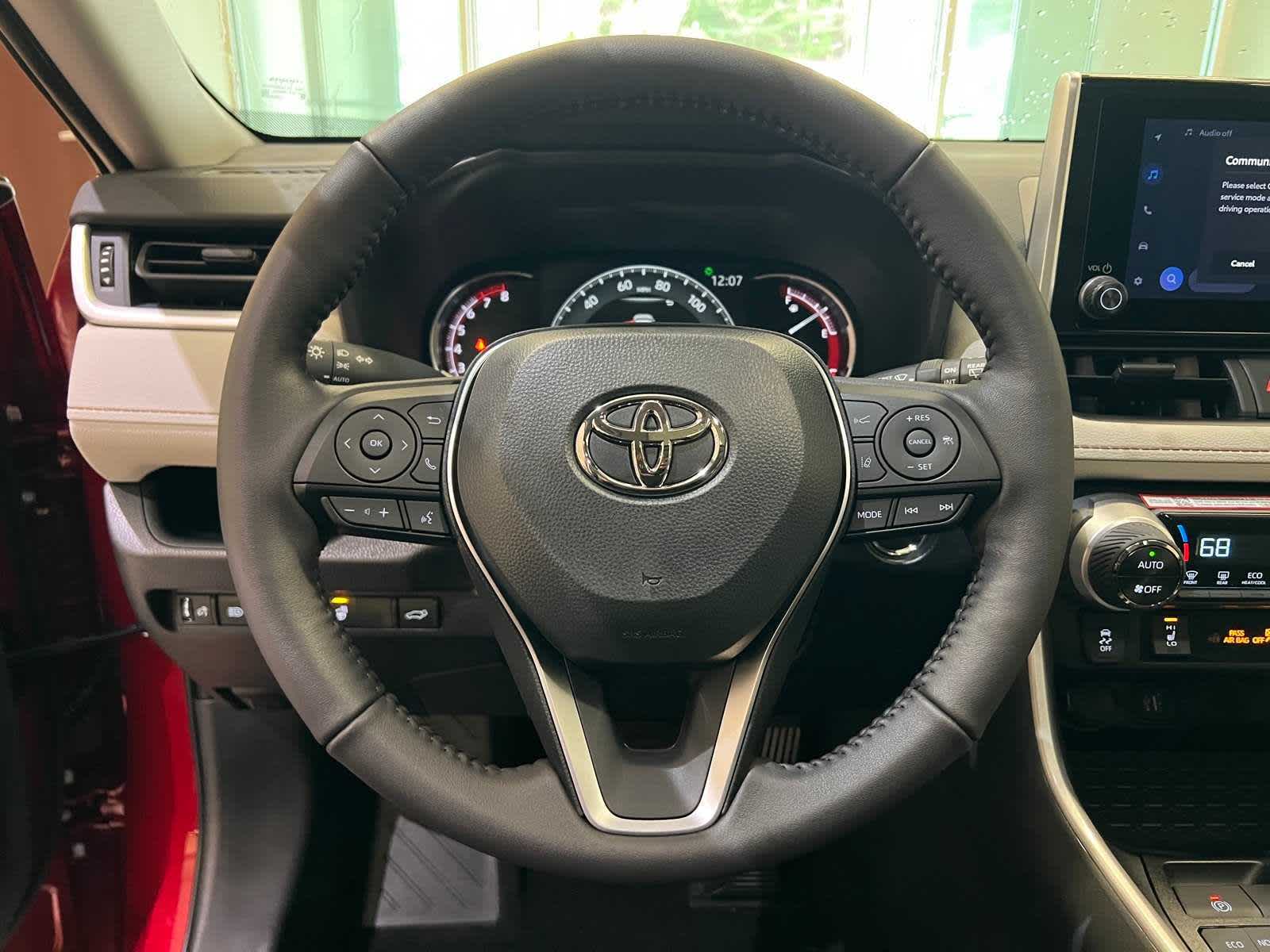 Thumbnail: 2025 Toyota RAV4 - 20